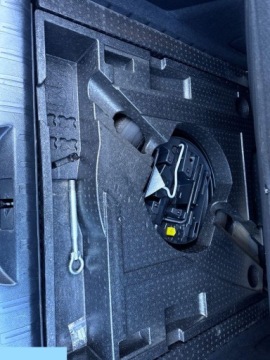 Peugeot 308 II SW Facelifting 1.2 PureTech 130KM 2018 Peugeot 308 1.2 PureTech 130 EAT6 Stop &amp; Start GT-Line Edition 2018r, zdjęcie 39