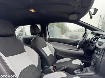 DS 3 Hatchback Facelifting 2016 1.2 PureTech 82KM 2017 Citroen DS3 1.2i 2017r/ automat/ niski przebieg, zdjęcie 6