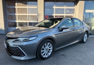 Toyota Camry IX Sedan 2.5 Hybrid Dynamic Force 218KM 2021 Toyota Camry Salon Polska, Serwis ASO, Gwarancja, FV-23 2.5 Hybryda 218KM, zdjęcie 25