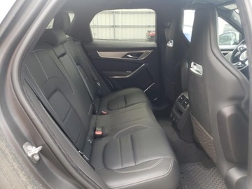 Jaguar F-Pace 2024 Jaguar F-Pace R-Dynamic S, 2024r., 4x4, 2.0L 2.0 Benzyna 246KM, zdjęcie 9