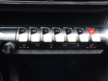 Peugeot 3008 II Crossover 1.2 PureTech 130KM 2017 Peugeot 3008 1.2 PureTech, Klima, Klimatronic, zdjęcie 11