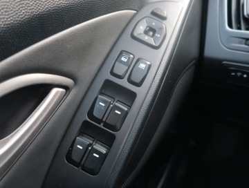 Hyundai ix35 SUV R 2.0 CRDi 184KM 2010 Hyundai ix35 2.0 CRDi, 181 KM, 4X4, Automat, zdjęcie 17