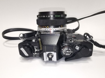 OLYMPUS OM10 QUARTZ ZUIKO MC AUTO-S 50 мм f/1,8