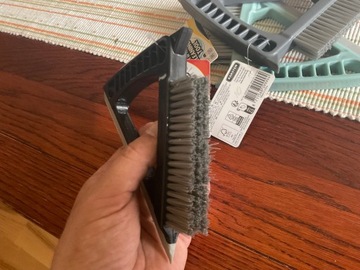 SZCZOTKA DO FUG SZCZELIN skrobaczka ściągaczka WĄSKA PŁYTEK KĄTÓW AUTA 3w1