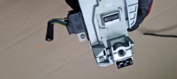 S3 8V СЕДАН A3 ЗАМОК РУЛЕВОГО УПРАВЛЕНИЯ 5Q0905861A