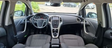 Opel Astra J Sports Tourer 1.6 Turbo ECOTEC 180KM 2011 Opel Astra Opel Astra 1.6 Turbo Cosmo 1.6 Benzyna 180KM, zdjęcie 10