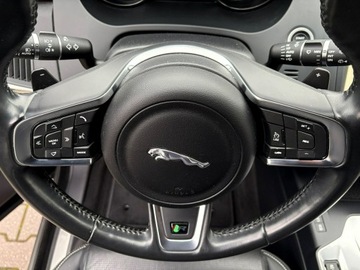 Jaguar E-Pace SUV 2.0 i4D 150KM 2018 Jaguar E-Pace 2.0 D 150 KM 4x4 Automat R-Dynamic S, zdjęcie 21