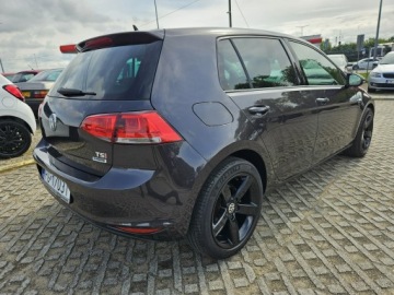 Volkswagen Golf VII Hatchback 3d 1.4 TSI BlueMotion Technology 125KM 2015 Volkswagen Golf 1,4 benzyna 125KM Lounge kamera, zdjęcie 3