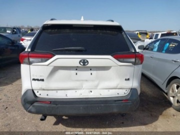 Toyota 2021 Toyota RAV4 2021r., LE, od ubezpieczalni 2.5 Benzyna 203KM, zdjęcie 5