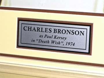 Автограф Чарльза Бронсона в красивой рамке! Банковский чек 1981 ХИТ