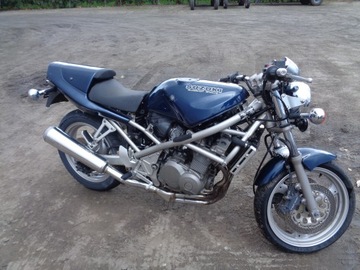 Suzuki Bandit GSF 400 Крыло, Колесная арка, Переднее