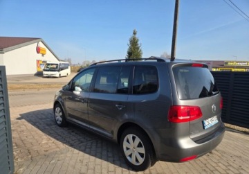 Volkswagen Touran II 1.6 TDI 105KM 2011 Volkswagen Touran Sprowadzony Ubezpieczony Zarejestrowany 1.6 Diesel, zdjęcie 3