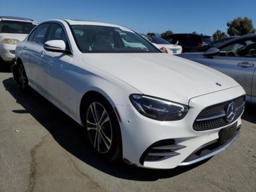 Mercedes Klasa E W213 2021 Mercedes-Benz Klasa E 350, 2021r., 2.0L 2.0 Benzyna 255KM, zdjęcie 1