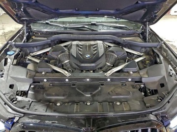 BMW X6 G06 2021 BMW X6 M50i 2021 4.4 Benzyna 523KM, zdjęcie 6