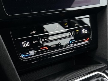 Volkswagen Passat B8 Variant Facelifting 2.0 TDI SCR 150KM 2021 Volkswagen Passat Dynamic LED! ACC! APP! Virtual C, zdjęcie 22