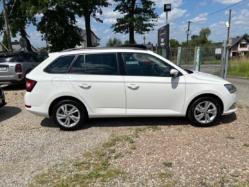 Skoda Fabia III Kombi Facelifting 1.0 TSI 95KM 2021 Skoda Fabia 1.0 Tsi 95 KM AMBITION BEZWYPADKOWY Benzyna 95KM, zdjęcie 4