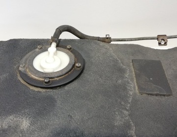 ТОПЛИВНЫЙ БАК ЗАДНЯЯ БАЛКА KIA CARENS III 2.0 CRDI 31100-1D200