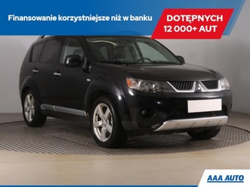 Mitsubishi Outlander II 2.0 DID DOHC 140KM 2007 Mitsubishi Outlander 2.0 DI-D, Salon Polska