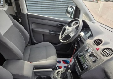 Volkswagen Caddy III Kombi Facelifting 1.2 TSI 104KM 2011 Volkswagen Caddy Swiezo sprowadzonyZarejestrowany Ubezpieczony. Maxi 7 oso, zdjęcie 12