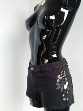 Czarne jeansowe Clockhouse C&A krótkie spodenki shorty XS S haft kwiaty 34