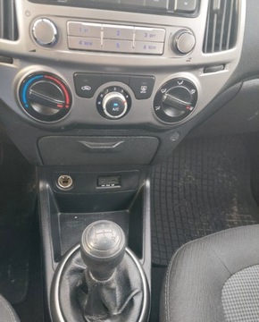 Hyundai i20 II Hatchback 5d 1.2 84KM 2014 Hyundai i20 Hyundai i20 LIFT Tarnow 1.2 Benzyna 84KM, zdjęcie 11