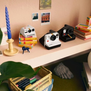 Polaroid Теперь красная камера I-Type поколения 2