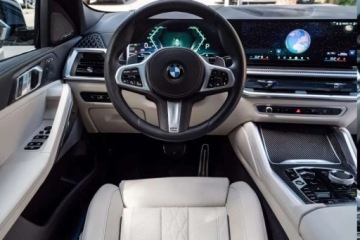 BMW X6 G06 SUV Facelifting 3.0 40d 352KM 2026 BMW X6 Tylna os skretna Zawieszenie pneumatyczne obu osi Duzy Rabat, zdjęcie 13