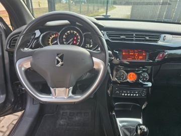 DS 3 Hatchback (Citroen) 1.2 VTi 82KM 2014 Citroen DS3 Pure Tech VTi 82 SoChic 1.2 Benzyna 82KM, zdjęcie 11