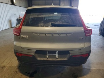 Volvo XC40 2024 Volvo XC 40 Plus 2024 2.0 Benzyna 194KM, zdjęcie 1