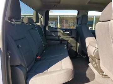 Chevrolet Silverado II 2021 Chevrolet Silverado K1500 Custom 2021 5.3 Benzyna 355KM, zdjęcie 10