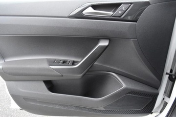 Volkswagen Taigo 1.0 TSI 110KM 2022 Volkswagen Taigo SalonPL 110KM TSI DSG Life APPconnect Pakiety Pod.Fotel D, zdjęcie 24