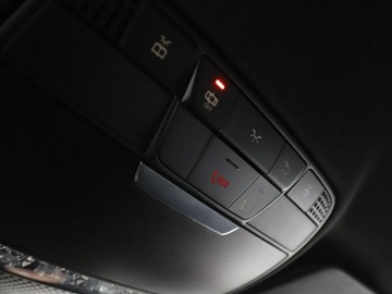 Mercedes Klasa C W205 Kombi Facelifting HYBRYDA 2.0 300 e 320KM 2021 Mercedes C 300 PHEV multibeam LED skóra/alcantara, zdjęcie 39