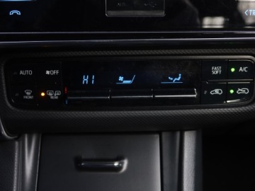 Toyota Auris II Touring Sports Facelifting 1.6 Valvematic 132KM 2018 Toyota Auris 1.6 Valvematic, Salon Polska, zdjęcie 12