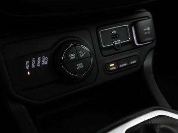 Jeep Renegade SUV Plug-In Seria 2/3 1.3 Turbo 4xe PHEV 190KM 2021 Jeep Renegade PHEV Limited niski przebieg 4xe, zdjęcie 28
