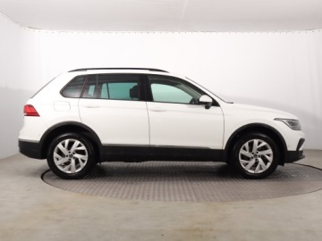 Volkswagen Tiguan II SUV Facelifting 2.0 TSI 190KM 2022 VW Tiguan 2.0 TSI, Salon Polska, 1. Właściciel, zdjęcie 5