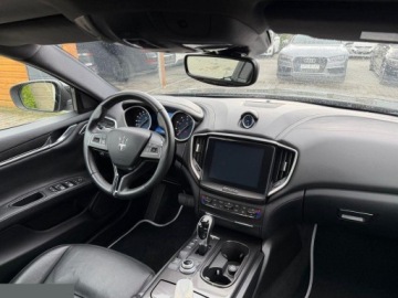 Maserati Ghibli III Sedan Facelifting 3.0 V6 350KM 2018 Maserati Ghibli GranSport 3.0 benzyna V6 350KM 2018r, zdjęcie 7