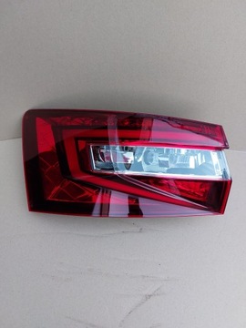 LAMPA SKODA SUPERB III KOMBI LEWA TYŁ 3V9945207