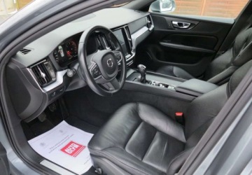 Volvo V60 I Kombi Facelifting 2.0 D3 DRIVE-E 150KM 2018 Volvo V60 Volvo V60 D3 Momentum 2.0 Diesel 150KM, zdjęcie 12