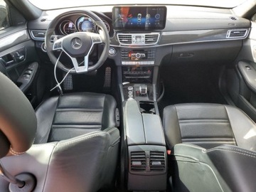 Mercedes Klasa E W212 2014 Mercedes-Benz Klasa E 63 AMG-S 2014 5.5l 5.5 Benzyna 577KM, zdjęcie 8