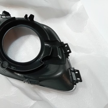 РАМА ASX OUTLANDER ГАЛОГЕННАЯ РЕШЕТКА СПРАВА СЛЕВА КОМПЛЕКТ 8321A384 8321A383