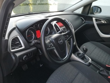 Opel Astra J Hatchback 5d Facelifting 1.6 Twinport ECOTEC 115KM 2013 Opel Astra 1,6 16v 116KM Klima LIFT Isofix Ledy, zdjęcie 11