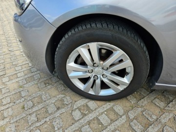 Peugeot 308 II Hatchback 5d 1.2 PureTech 130KM 2014 Peugeot 308 1.2 benzyna 130KM, zdjęcie 14