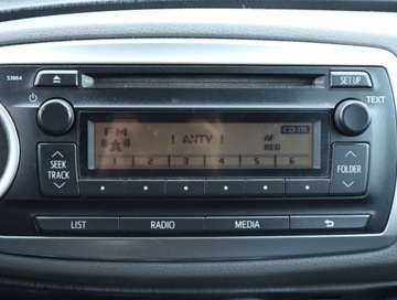 Toyota Yaris III Hatchback 5d 1.0 VVT-i 69KM 2012 Toyota Yaris 1.0 VVT-i, Salon Polska, Klima, zdjęcie 11