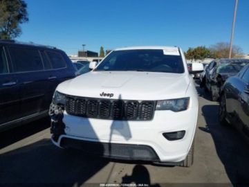 Jeep Grand Cherokee IV 2017 Jeep Grand Cherokee ALTITUDE, V6, od ubezpieczalni 3.6 Benzyna 293KM, zdjęcie 2