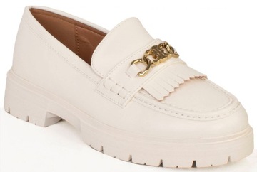 БЕЛЫЕ МОКАСИНЫ С ЦЕПОЧНЫМ ДЕКОРОМ 38