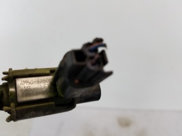 ВАКУУМНЫЙ КЛАПАН FORD VOLVO 4M5G-9A500-NB