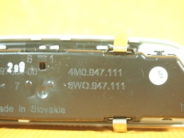 AUDI A7 4K LAMPA OSVĚTLENÍ POLSTROVÁNÍ 4M0947111