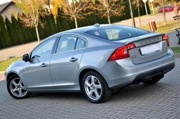 Volvo S60 II Sedan 2.0 D3 163KM 2011 Volvo S60 2.0 163 KM D3 Automat Skóra Navi Full, zdjęcie 3