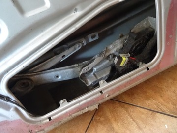 ASTRA H 05' MECHANIZMUS LEVÝ PŘEDNÍ