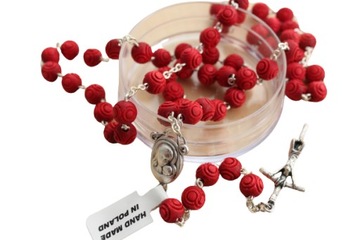 Розарий Святой Риты, вырезанный розовым маслом.